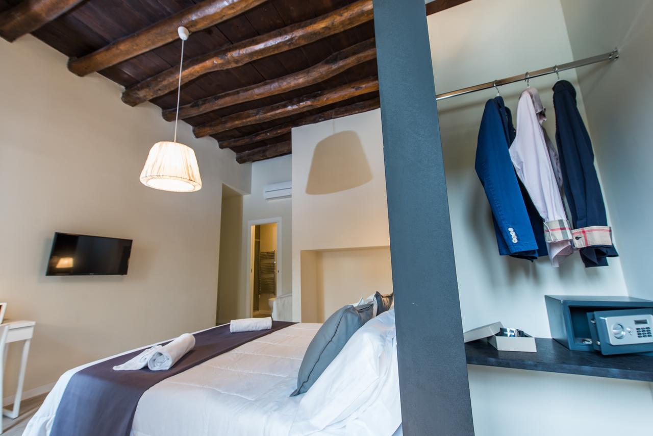 Luxuryenne Hotel Cagliari Exterior photo